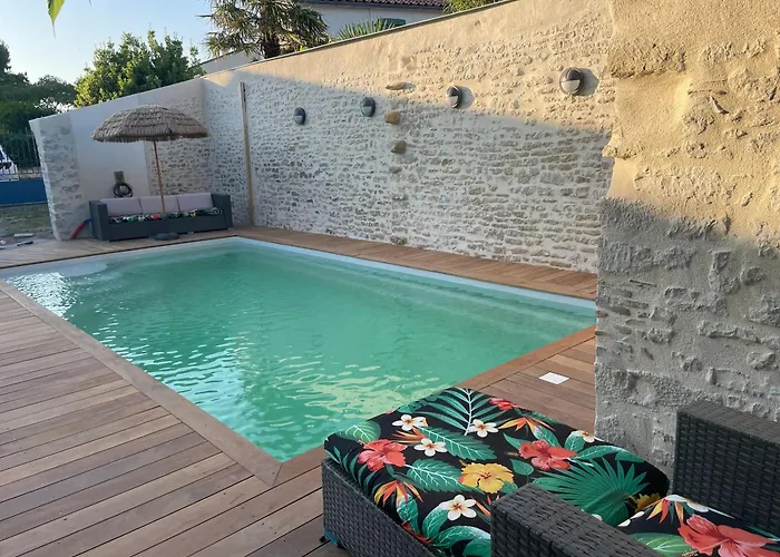 Prázdninový dům Maison Confortable A Avec Grand Jardin Cloture *